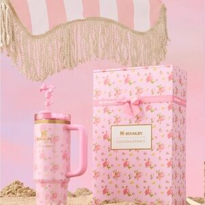 NEW Stanley x LoveShackFancy Ibiza Sunset 40oz Quencher H2.0 FlowState Tumbler